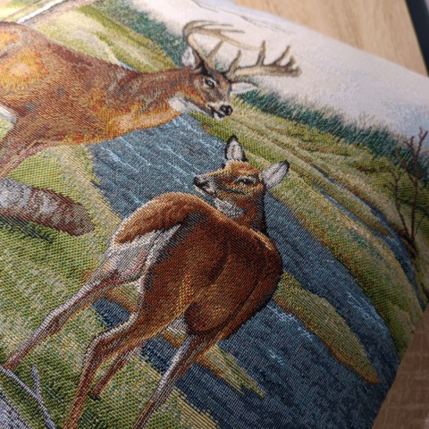 Poszewka gobelinowa jelenie 45x45